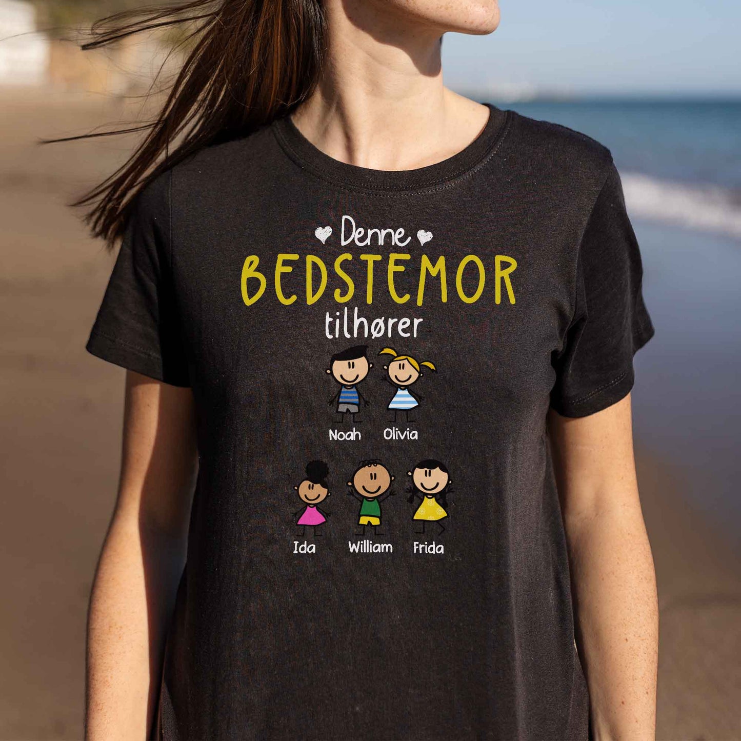 This Wonderful Grandmother Belongs To, Cartoon Characters