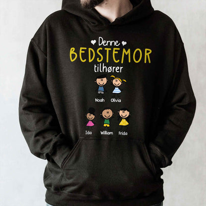 This Wonderful Grandmother Belongs To, Cartoon Characters