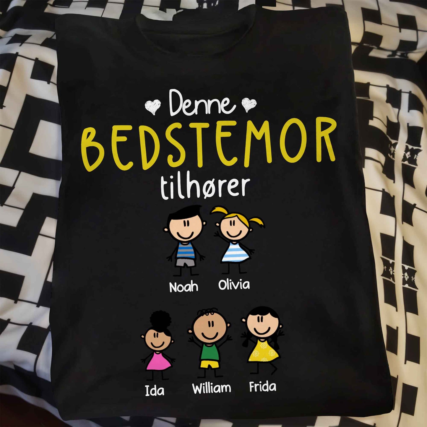 This Wonderful Grandmother Belongs To, Cartoon Characters