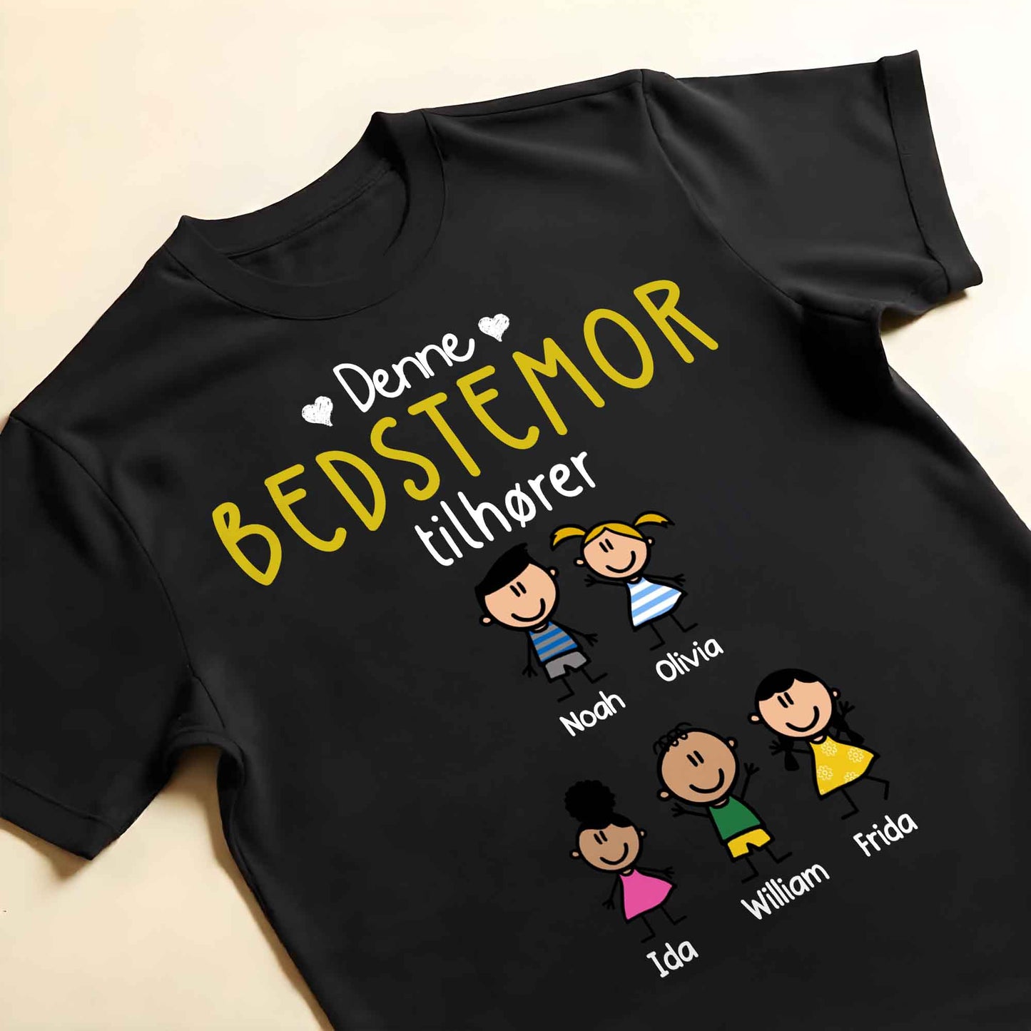 This Wonderful Grandmother Belongs To, Cartoon Characters