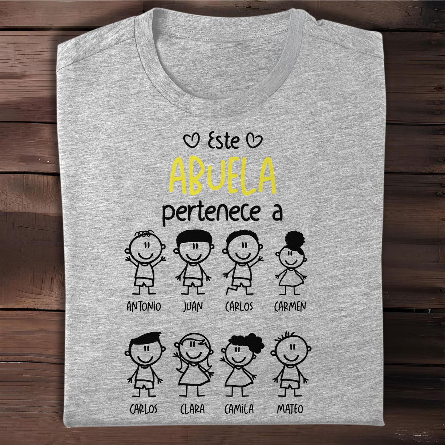 Este Abuela Pertenece A, Cartoon Family Design