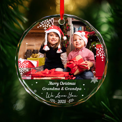 Merry Christmas Grandma & Grandpa With Snowflakes And Children - Personalized Custom Circle Glass Ornament - GRM100_CGOR