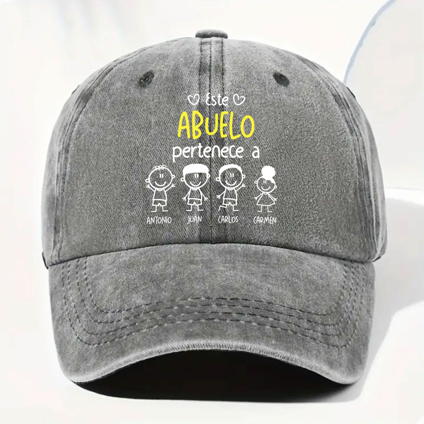 Este Abuelo Pertenece A, Child-like Figures And Hearts