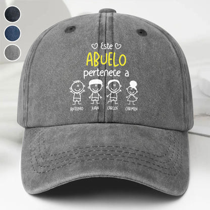 Este Abuelo Pertenece A, Child-like Figures And Hearts