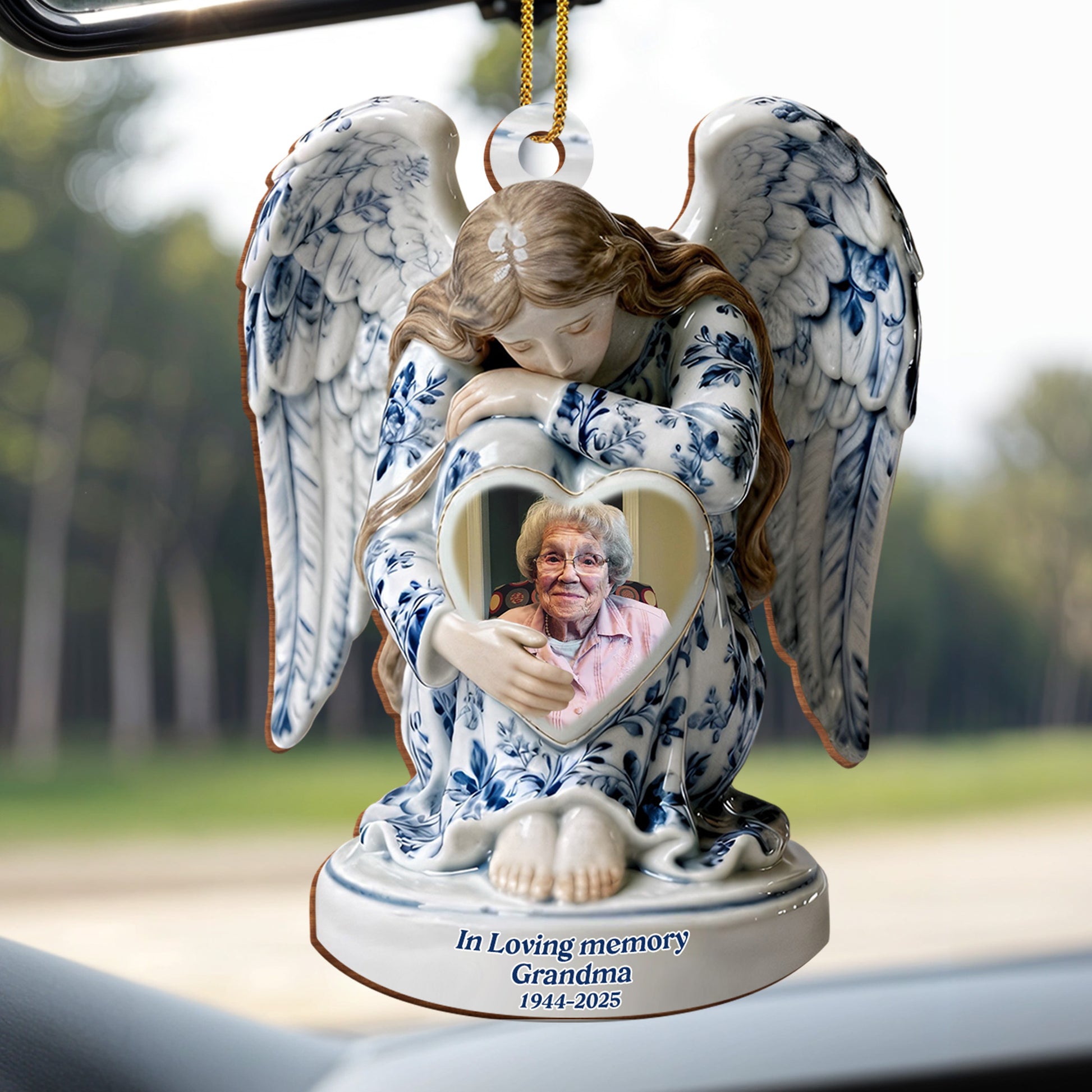In Loving Memory Angel With Heart-Shaped Frame