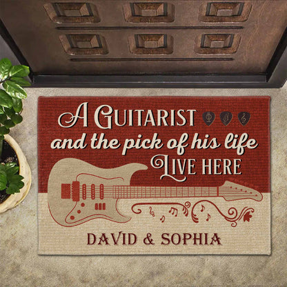 A Guitarist And The Pick Of His Life, Guitar Design