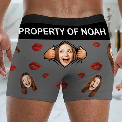 Playful Faces And Lips Design