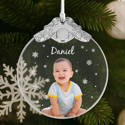 Create A Personalized Memento With Festive Snowflakes