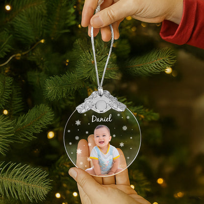 Create A Personalized Memento With Festive Snowflakes