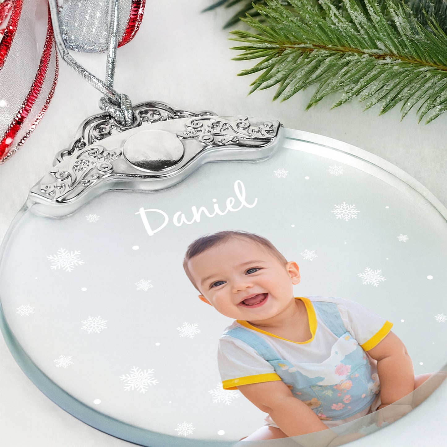 Create A Personalized Memento With Festive Snowflakes