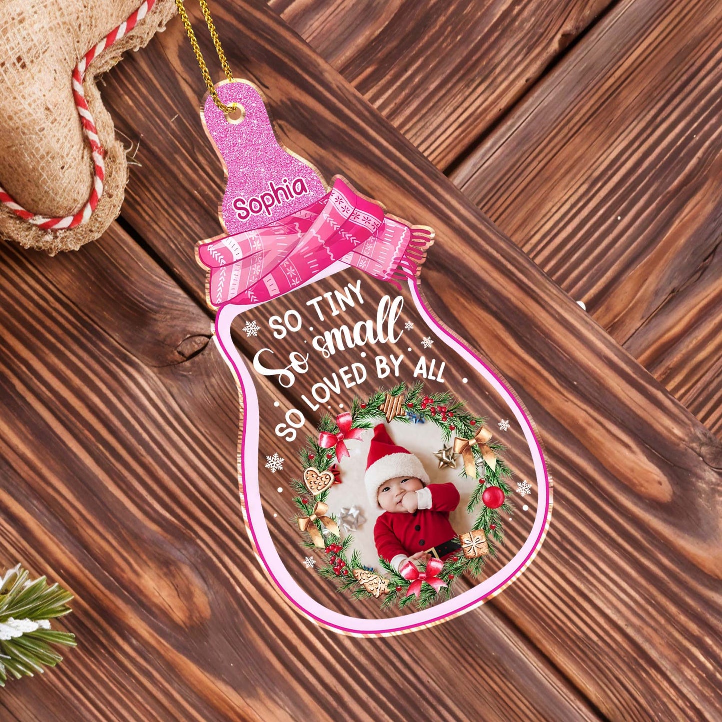 Si petit, si petit, si aimé de tous, le premier Noël de bébé - Décoration acrylique personnalisée, cadeau de Noël - KID215_ACO