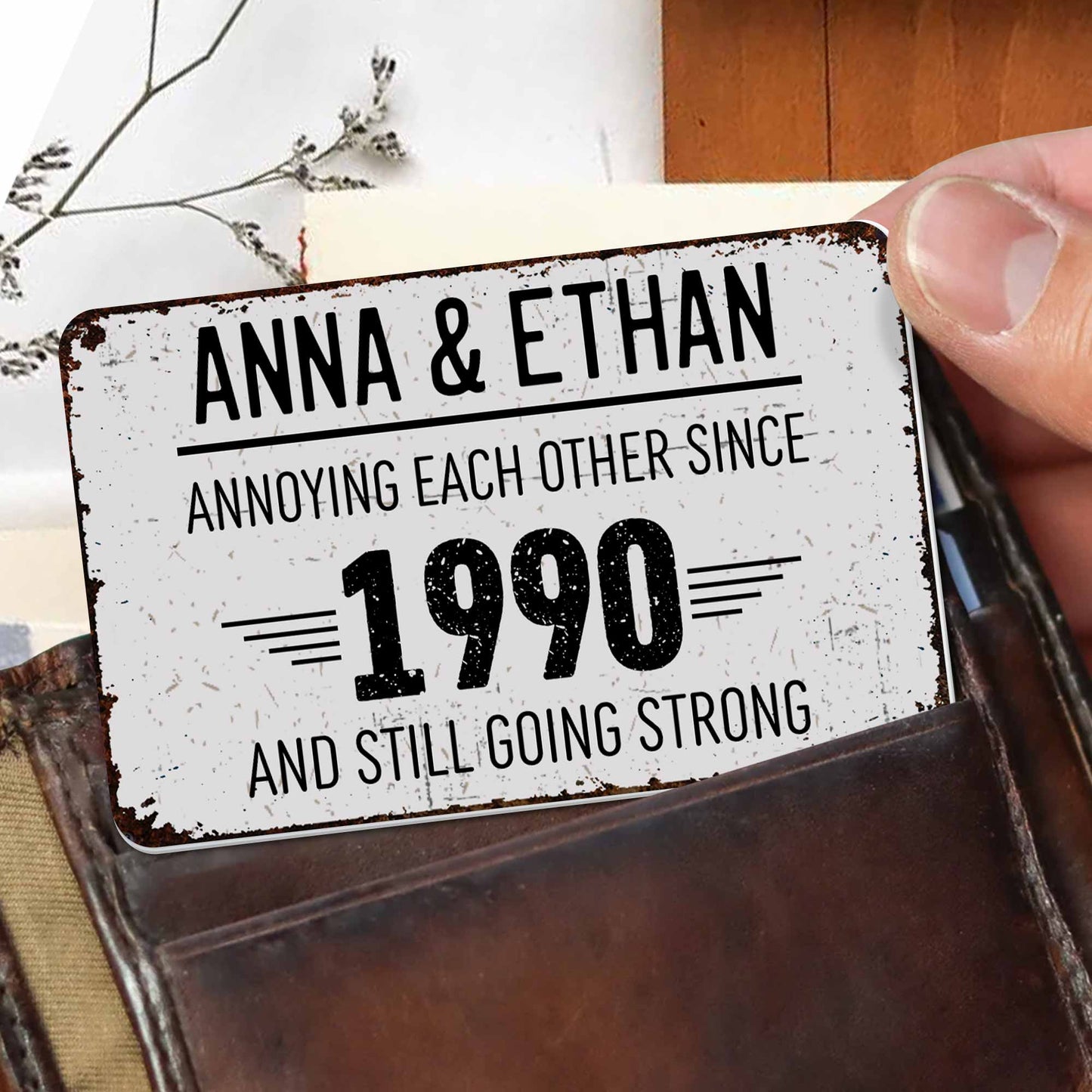 Molestándonos mutuamente desde entonces, y seguimos fuertes - Tarjeta de aluminio personalizada - CPL050_ALCA