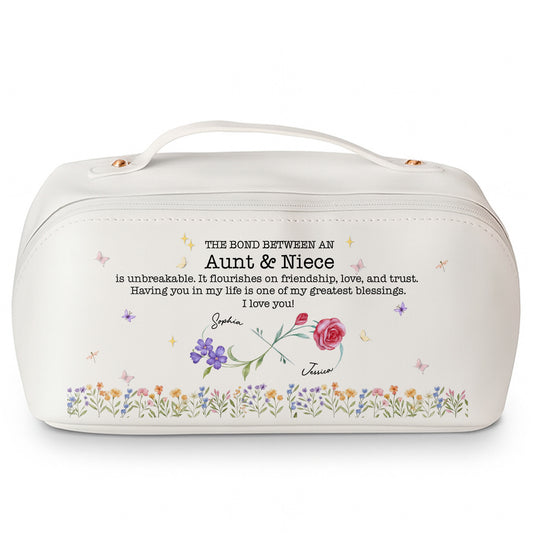 The Bond Between An Aunt And Niece, Flowers