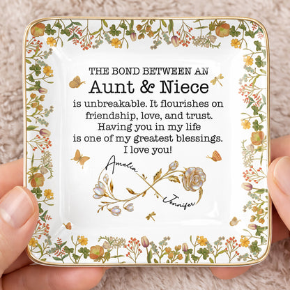 The Bond Between An Aunt & Niece, Flowers