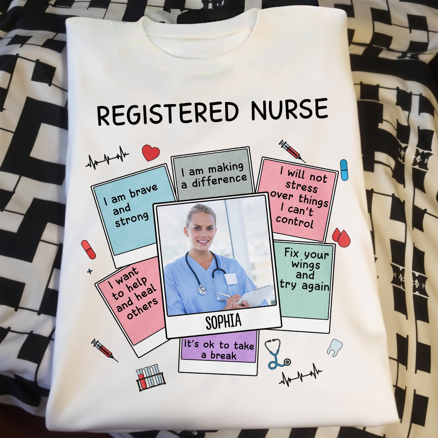 Citas motivacionales para enfermeros titulados con símbolos médicos - Camiseta y sudadera unisex personalizadas - NUR028_WBAS