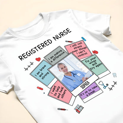 Citas motivacionales para enfermeros titulados con símbolos médicos - Camiseta y sudadera unisex personalizadas - NUR028_WBAS