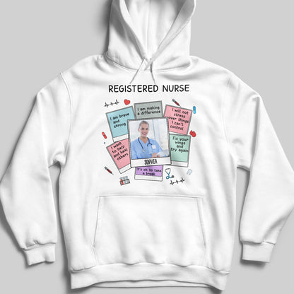 Citas motivacionales para enfermeros titulados con símbolos médicos - Camiseta y sudadera unisex personalizadas - NUR028_WBAS