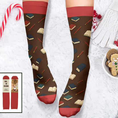 Shh I'm Reading, Cozy Reading Girl