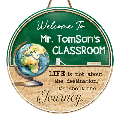 Welcome To The Classroom, Globe And Chalkboard Design
