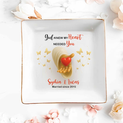 Dieu savait que mon cœur avait besoin de toi, cœur et papillons – Plat à bijoux personnalisé, plat carré en céramique – WIF043_SCRD